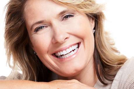 BowLift | Cosmetic Tooth Toppers SmileShape – Reusable, Flexible and Naturally White