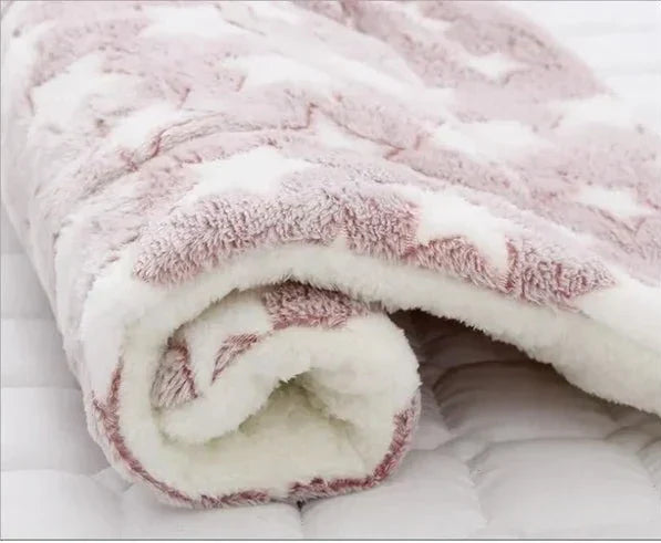 BowLift | Ultra Soft Cat Blanket – Cozy Flannel Blanket with Cats, Hypoallergenic and Machine Washable, Perfect for All Cats