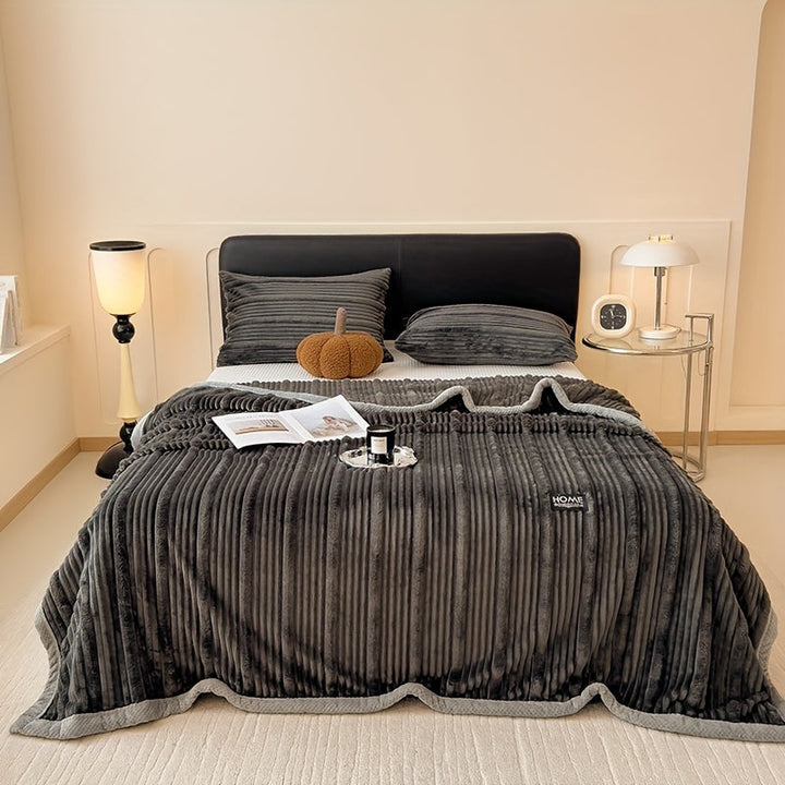LuxeFleece - Soft Blanket for Warmth and Style Bowlift