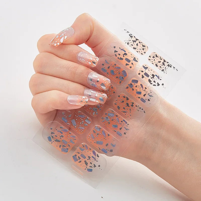 BowLift | GlitzNail – Festive Christmas Nails Quick, Complete Without Salon