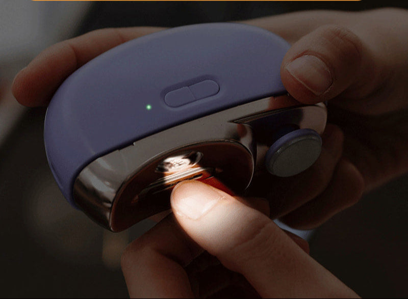 BowLift | LuxiNail Automated Nail Clippers | Automatic, polished tool for a perfect manicure