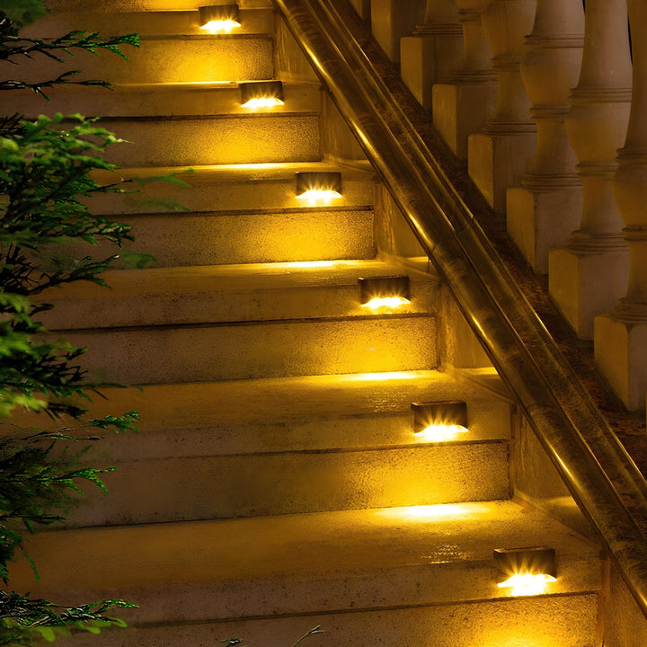 Solar-Powered Stair Lighting - SoliStep | Bowlift