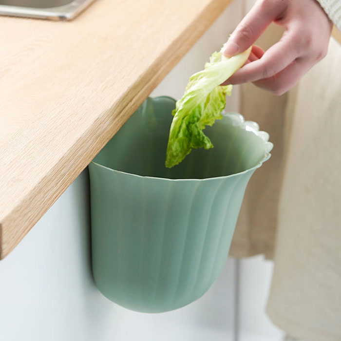 Hanging Trash Can, Kitchen Waste Bin for Cabinet Door | Bowlift