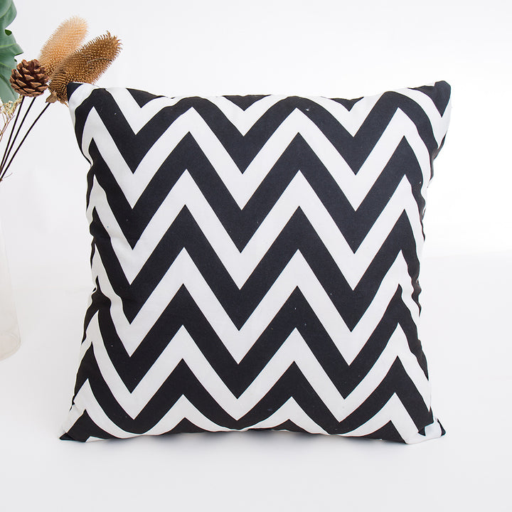 Chevron Patterned Decorative Throw Pillow