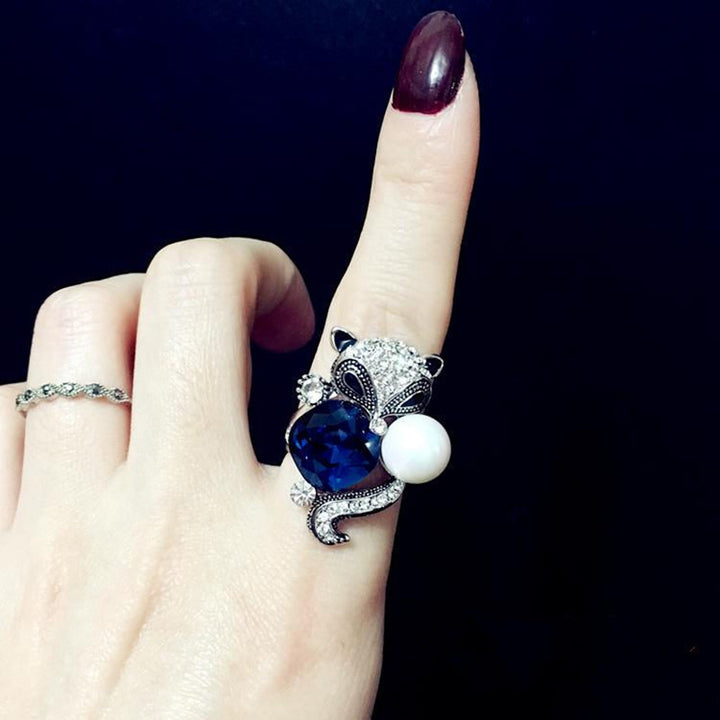 Elegant Leaf-Designed Adjustable Ring Bowlift
