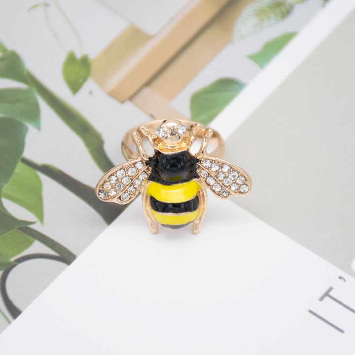 Decorative Bee-Inspired Statet Ring Bowlift