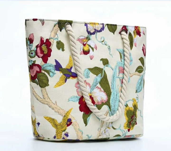 Elegant Beach Bag with Floral Embroidery Design Bowlift