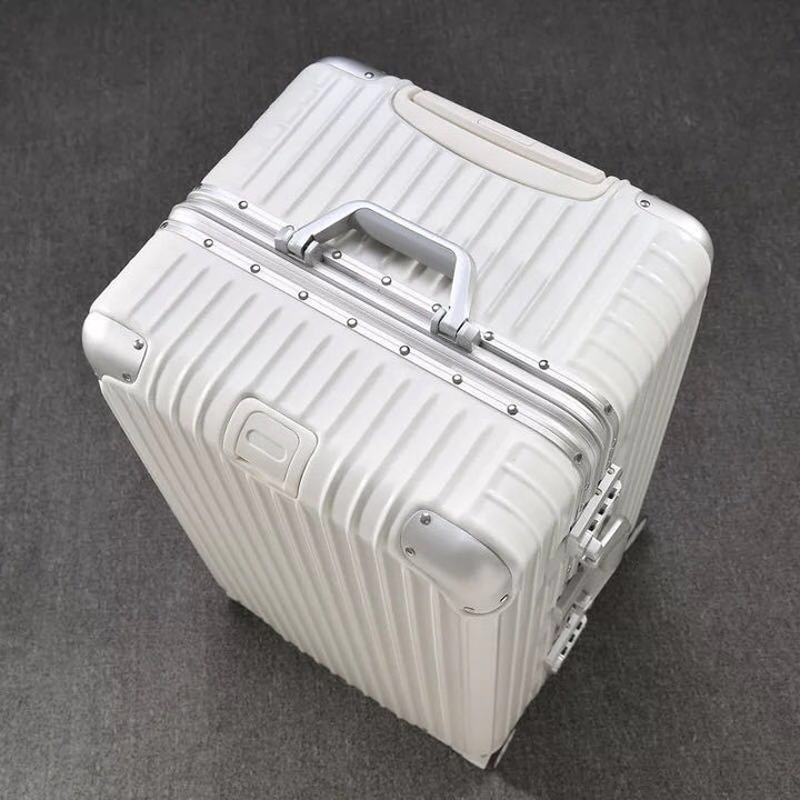 Durable Hard-Shell Travel Suitcase Bowlift
