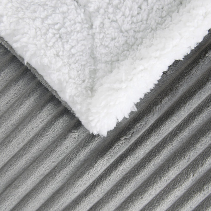 Women's ultra-soft plush blanket with contrasting reversible design Bowlift