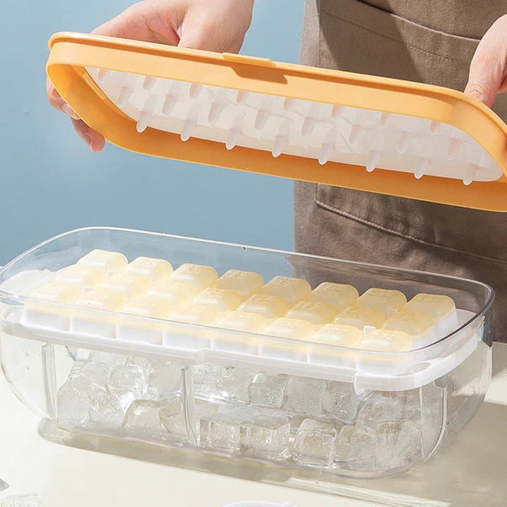 CoolCatcher – Handy Ice Cube Maker with Collection Tray Bowlift
