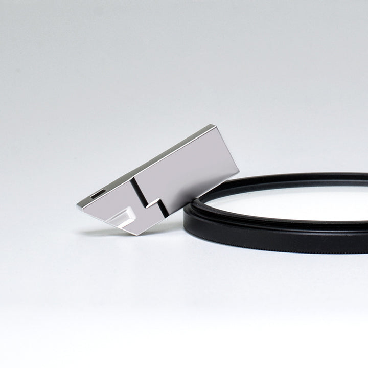 Compact USB Flash Drive with Versatile Twin Connector Bowlift