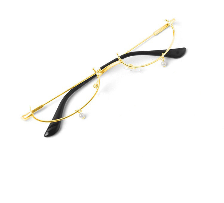 Elegant Long Pearl Chain Eyewear Holder Bowlift