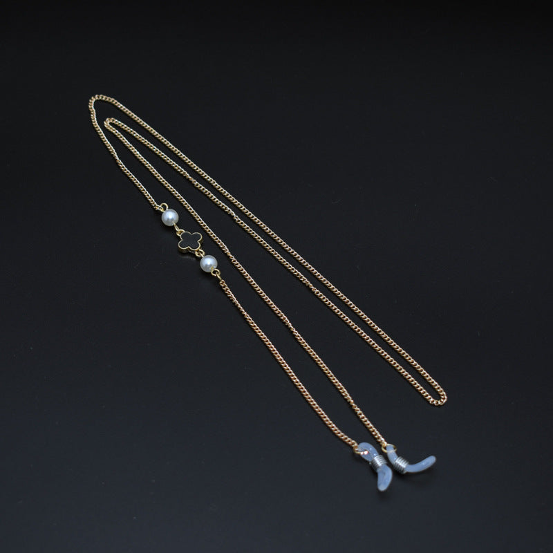Elegant Layered Eyewear Chain Bowlift