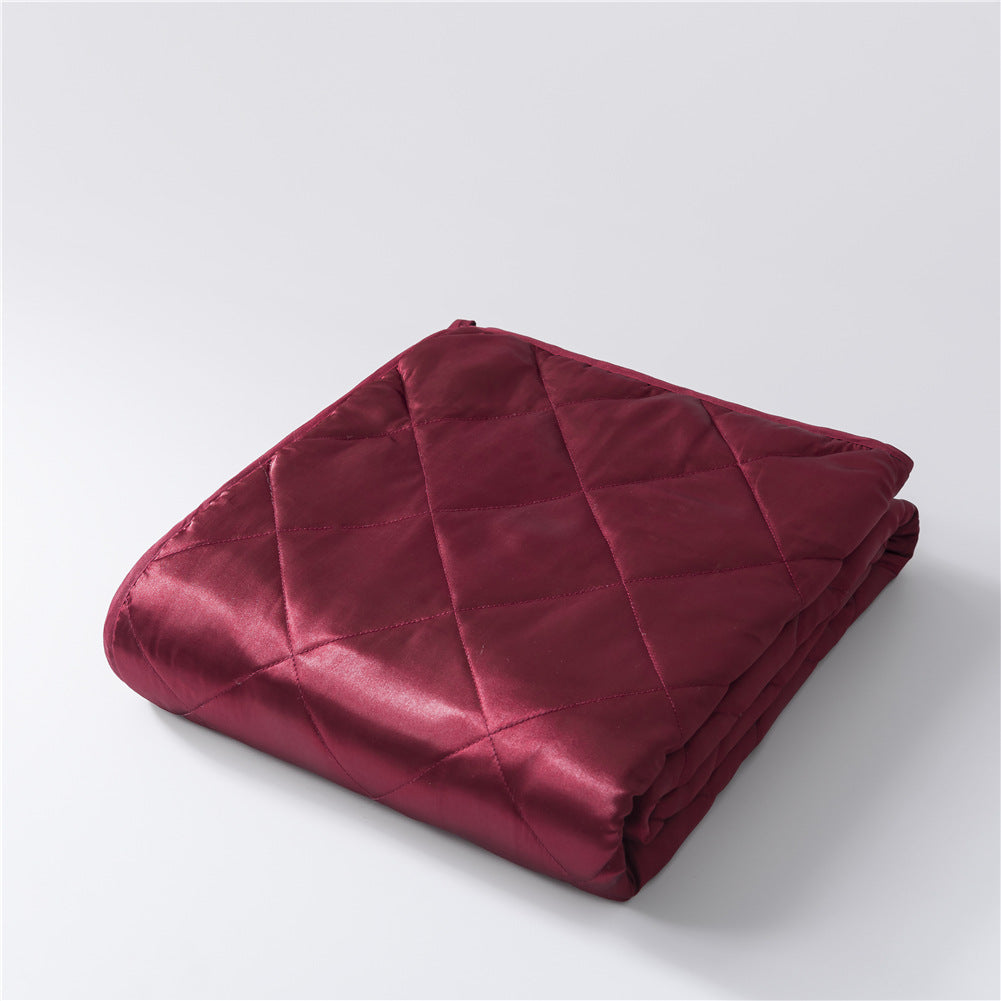 Reversible Quilted Blanket Bowlift