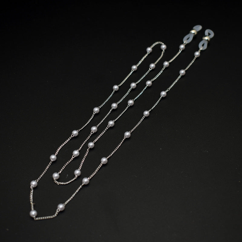 Elegant Multi-Strand Pearl Eyewear Chain Bowlift