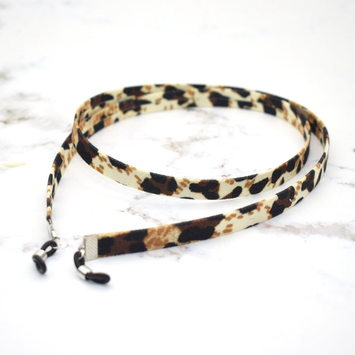 Stylish Velvet Eyewear Chain Bowlift