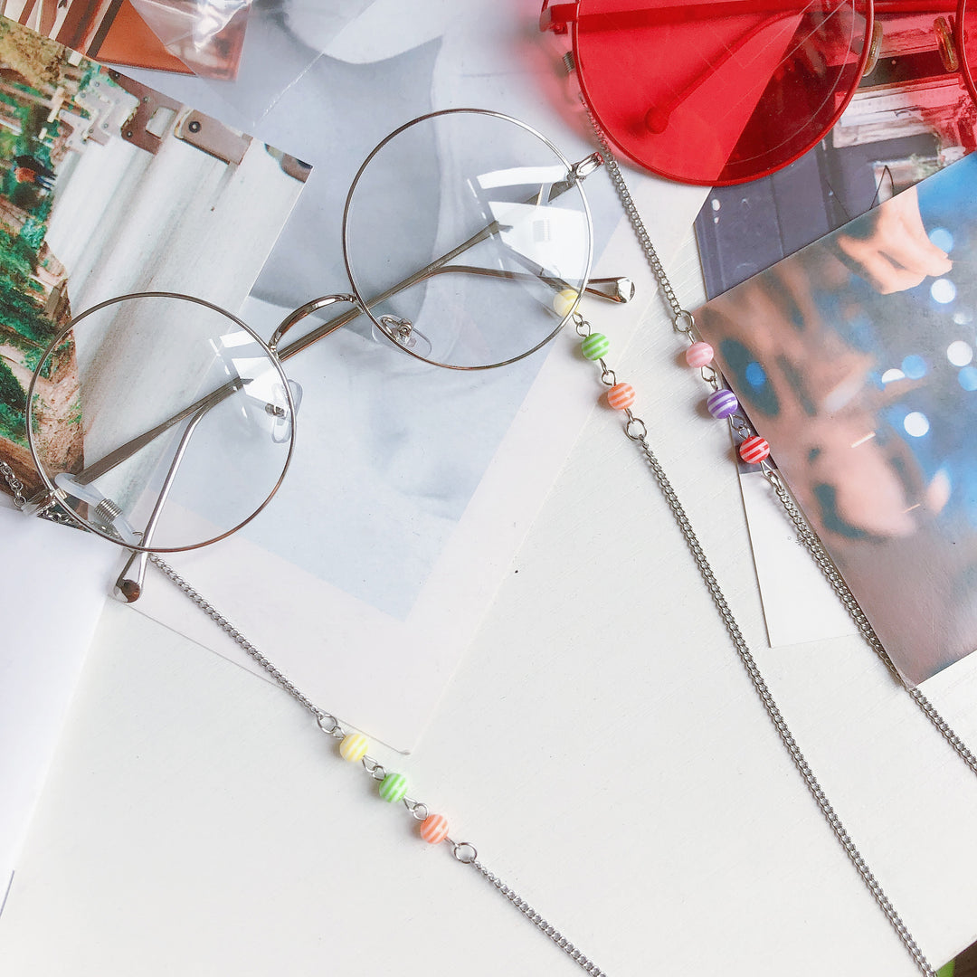 Trendy Beaded Eyewear Chain Bowlift