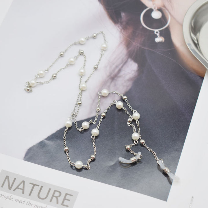 Delicate Pearl-Linked Eyewear Chain Bowlift