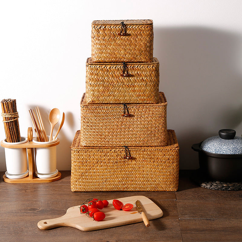 Unisex storage chest made of refined natural material Bowlift