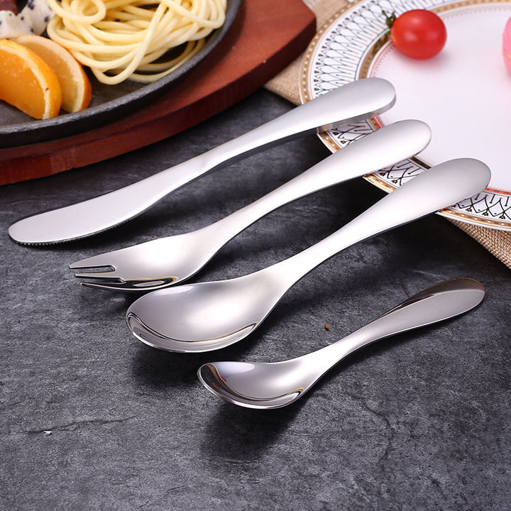 Elegant dessert spoon with ergonomic design Bowlift