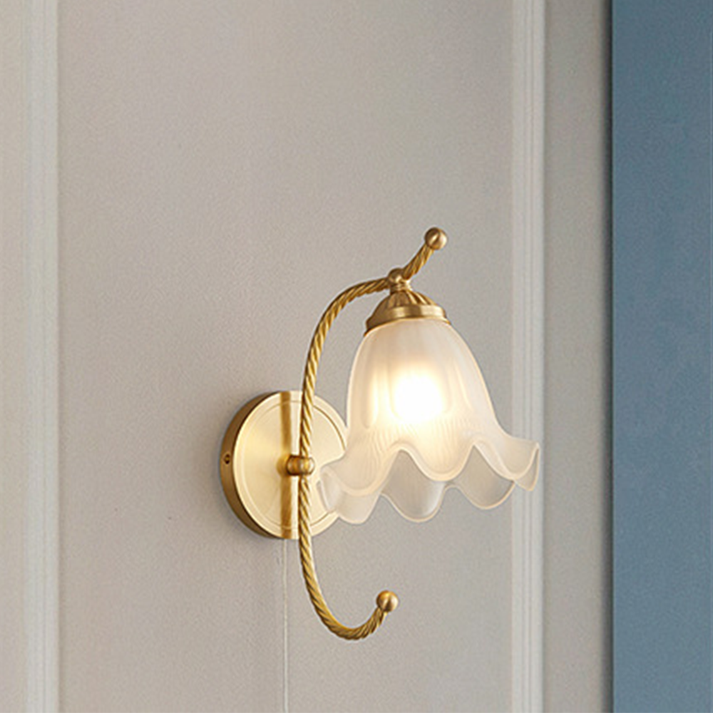 VintageGlow – Retro Glass Wall Light for Atmosphere | Bowlift