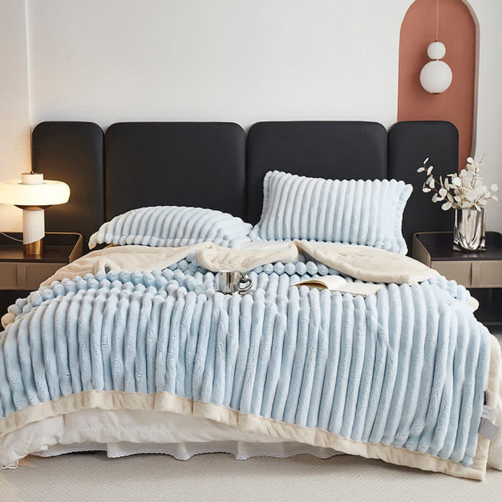 BowLift | Snuggly Faux Fur Fleece Blanket