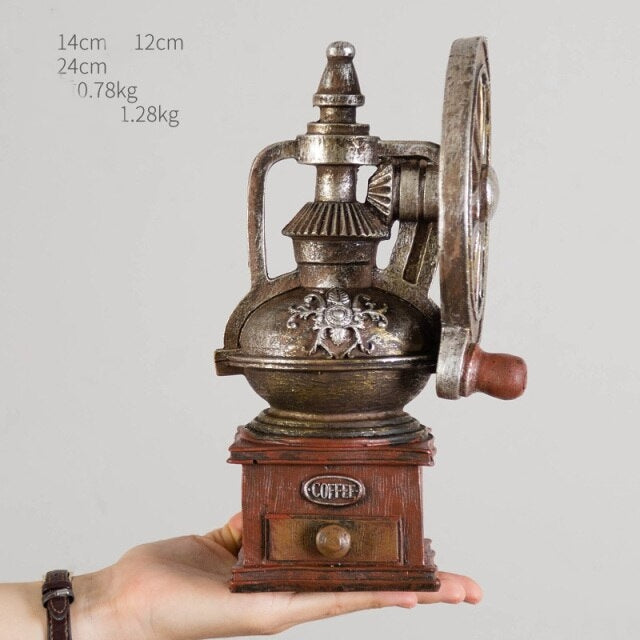 BowLift | Vintage Style Old-fashioned Artificial Film Player Telephone Camera Projector