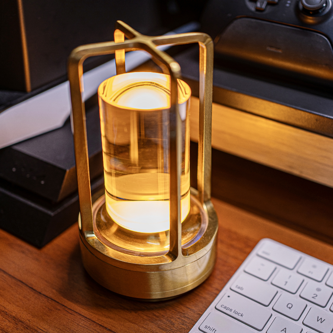 BowLift | Klara Crystal Table Lamp with Touch Panel and USB Connection