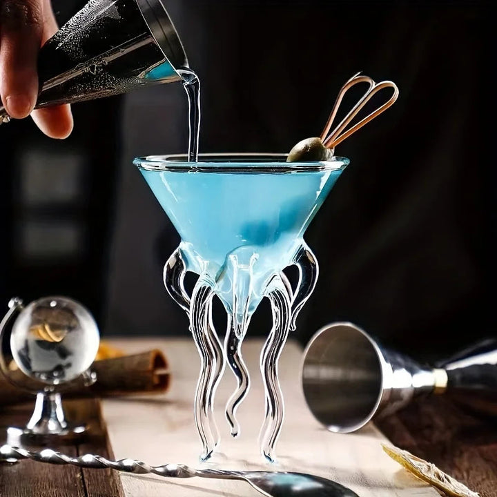 Unique, octopus-inspired cocktail glass Bowlift