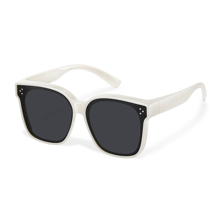 Universal models of myopic sunglasses Bowlift