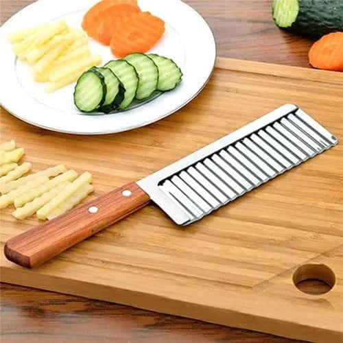 Curly Cutting Knife With Wooden Grip Bowlift