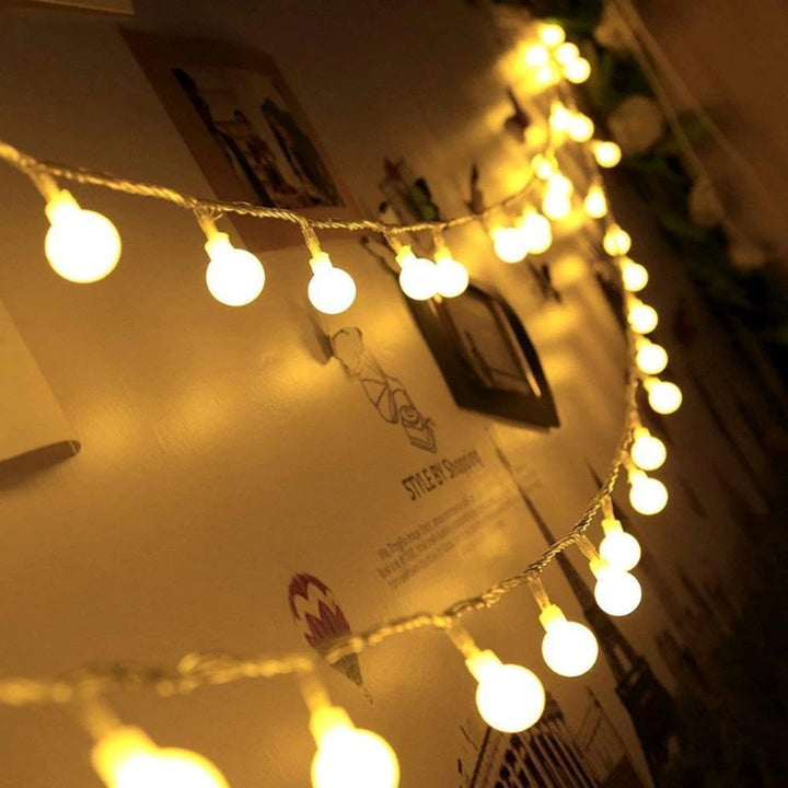 BowLift | Mini Globe Light Chain