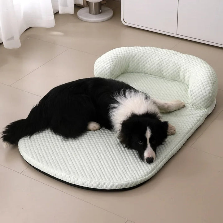 Cooling mat for pets with silk cover | Bowlift