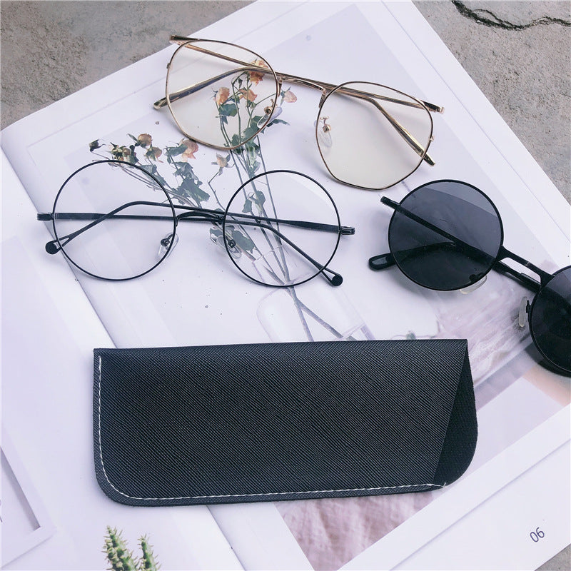 Stylish Eyewear Case Bowlift