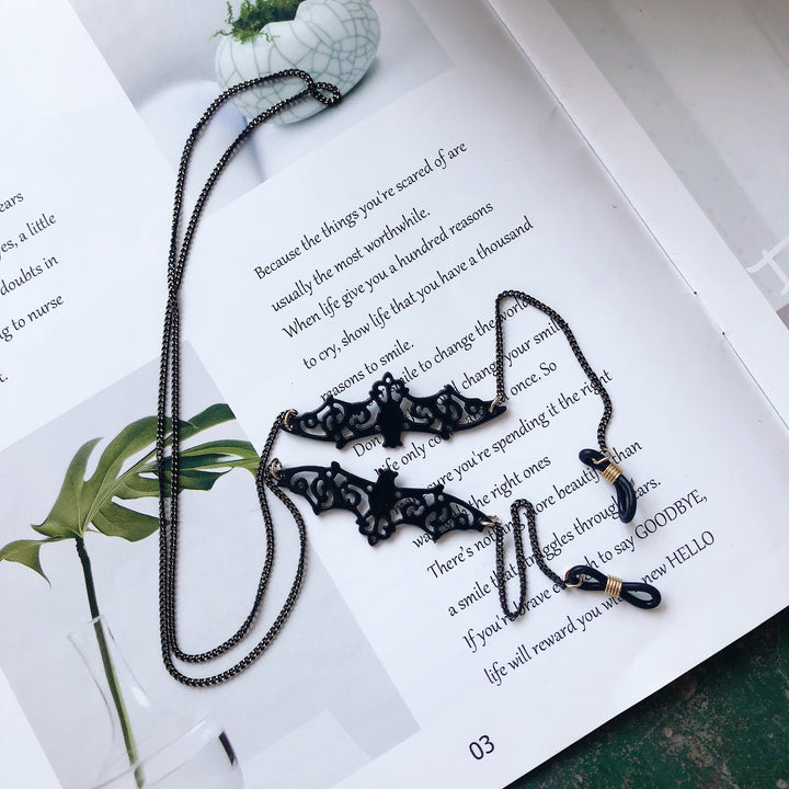 Playful Charm Eyewear Chain Bowlift