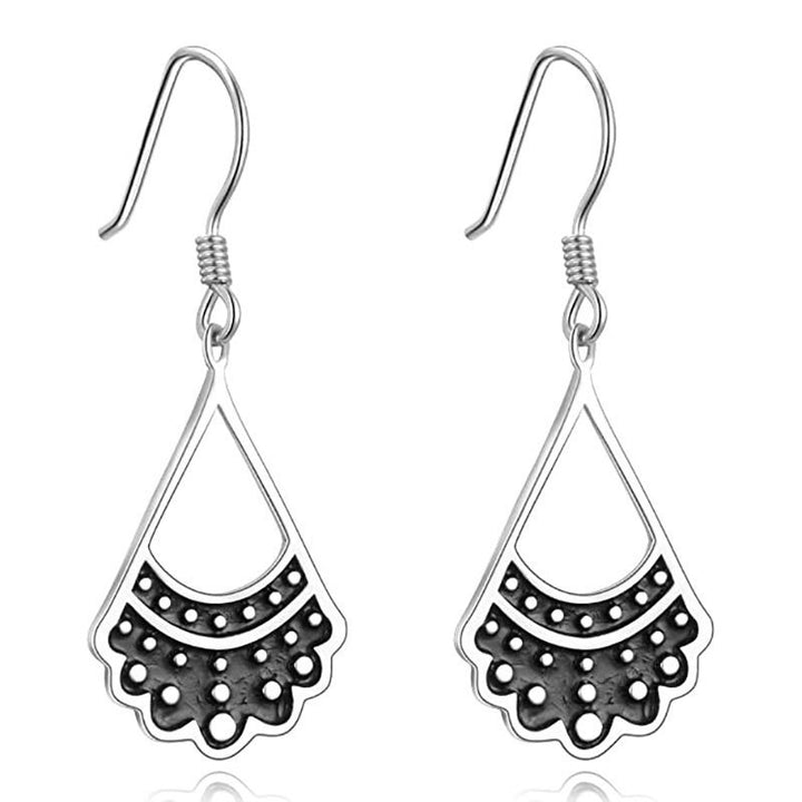 Elegant Gold and Black Fan-Shaped Earrings Bowlift