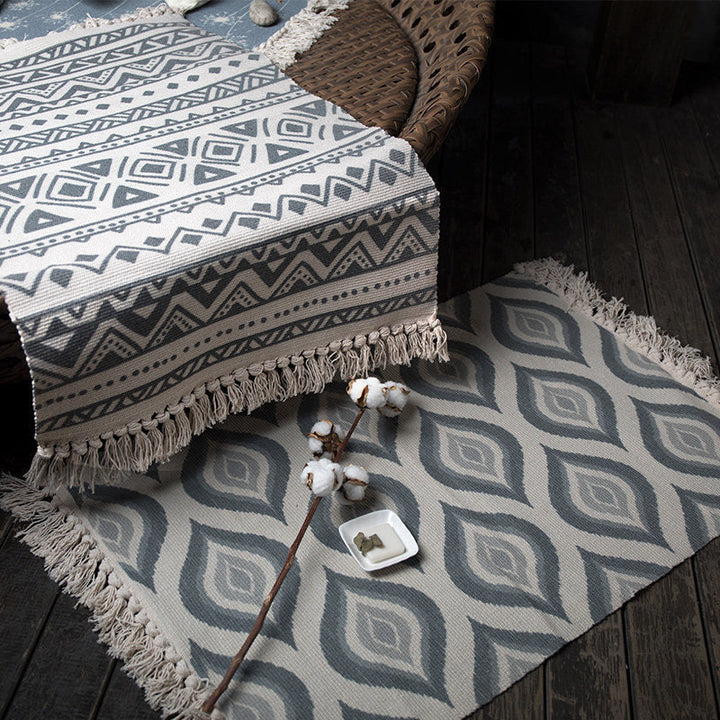 Retro Bedroom Rug Multicolored Geometric Printed Area Rug Fabric Machine Washable Rug with Fringes | Bowlift