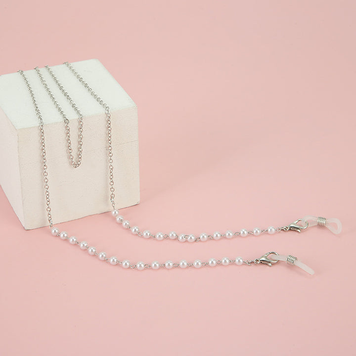 Star-Aligned Beaded Eyewear Chain Bowlift