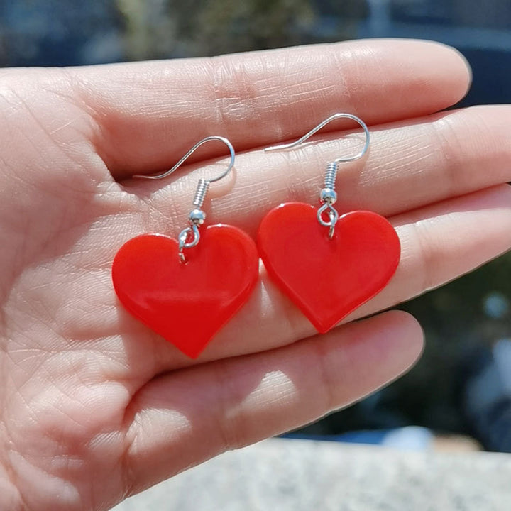 Charming Heart-Shaped Dangle Earrings Bowlift