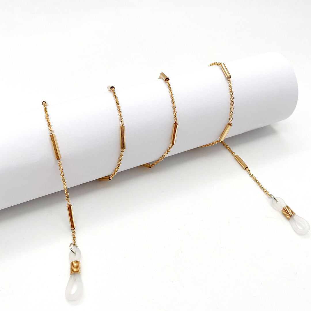 Elegant Layered Necklace Bowlift