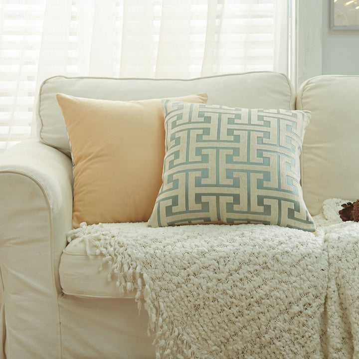 Geometric Patterned Throw Cushion