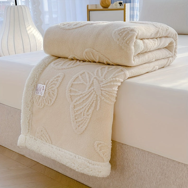 Cozy Luxe – Soft Fleece Blanket with Butterfly Design Bowlift
