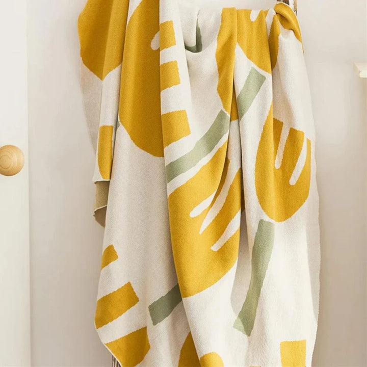 BowLift | Spring Tulip Floral Knitted Blanket