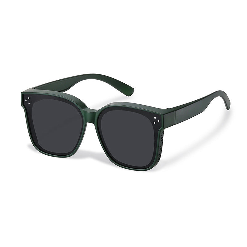 Universal models of myopic sunglasses Bowlift