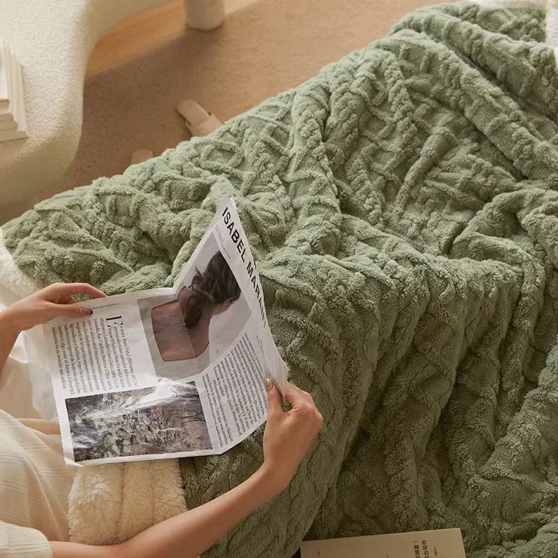 BowLift | Thick Winter Lambswool Blanket - WarmWool
