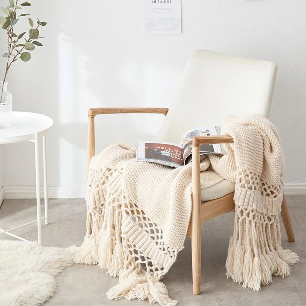 BowLift | Snug Knit Woven Tassel Blanket
