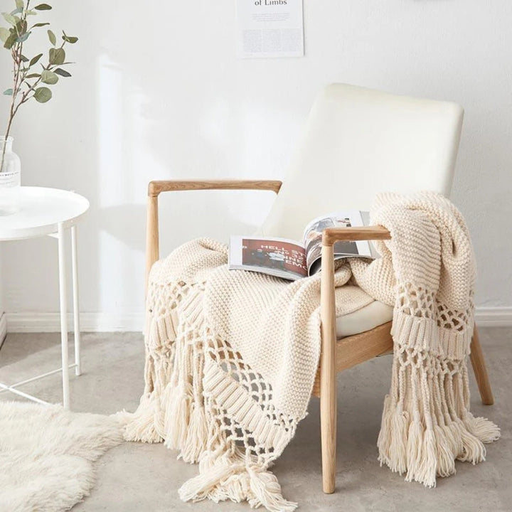 BowLift | Snug Knit Woven Tassel Blanket
