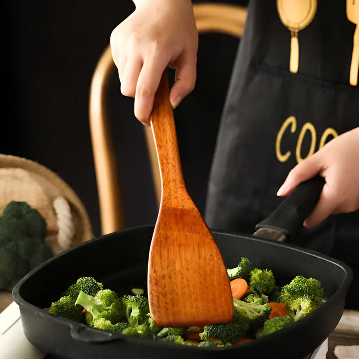 BowLift | Wooden Kitchen Utensils