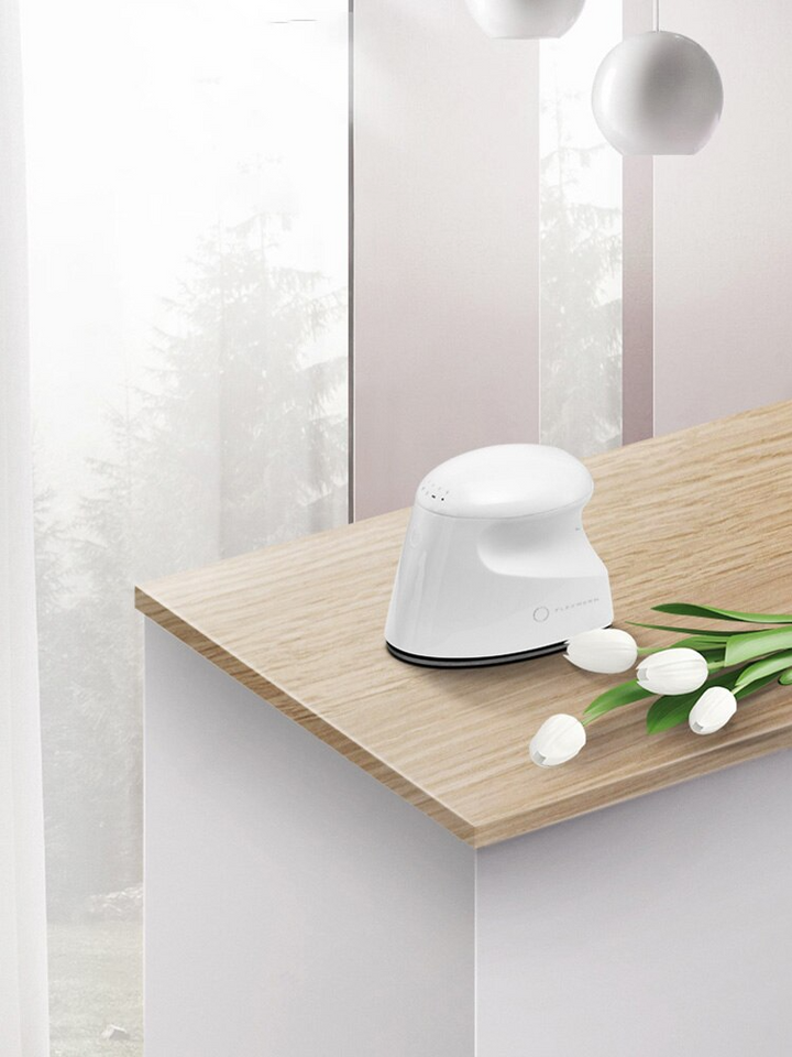 BowLift | Mini Portable Powerful Steam Iron