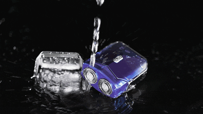 BowLift | LuxRazor Elite Travel Razor | Compact magnetic design for effortless shaving on the go
